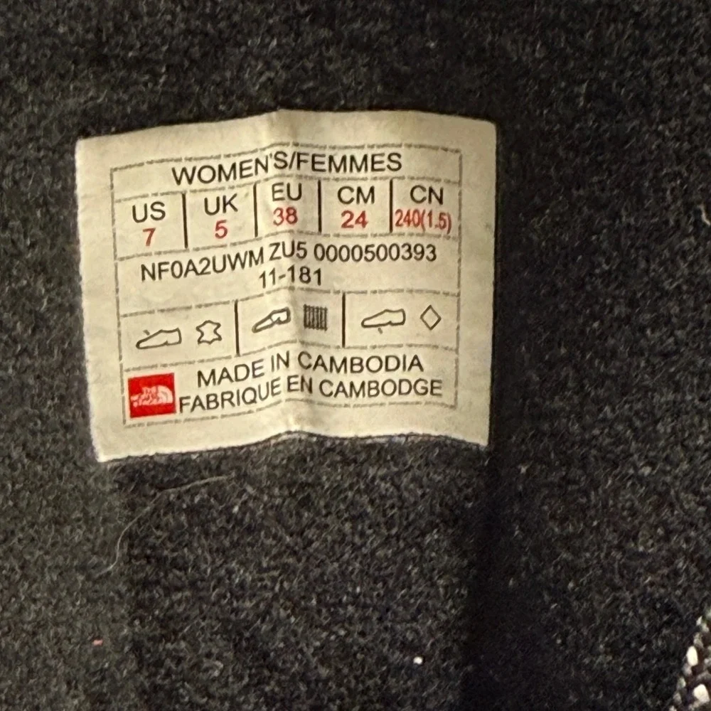 The North Face Ballard Lace‎ Patent Boots Women 7 Black New Waterproof NF0A2UWM